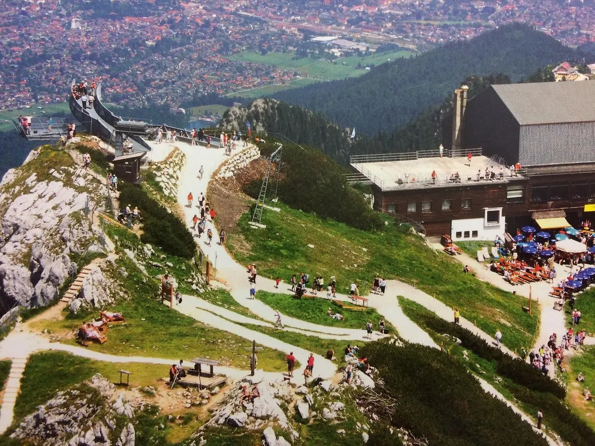 Ferienwohnung Am Kurpark -Wohnung 3,150Qm- Mit Lift Garmisch-Partenkirchen Germany