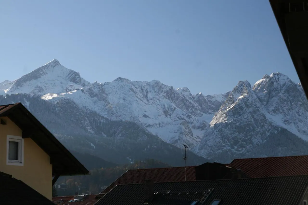 Apartment Ferienwohnung Am Kurpark -Wohnung 3,150Qm- Mit Lift Garmisch-Partenkirchen